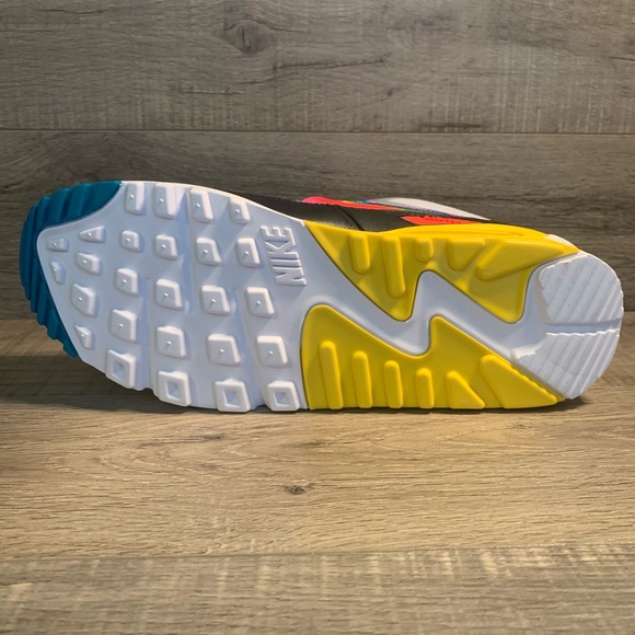 Nike Air Max 90 ‘Be True’ - Picture 5 of 8